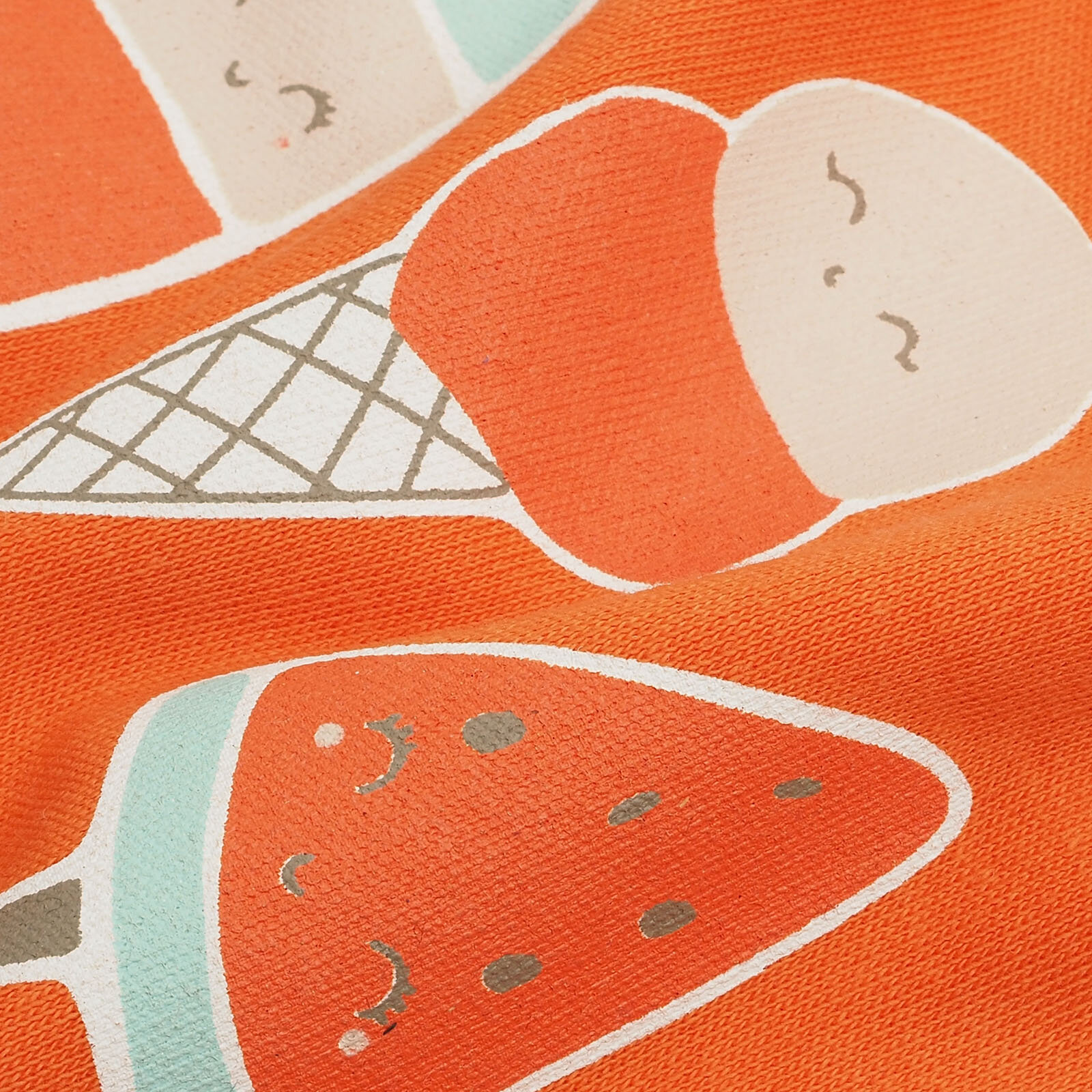 Bebek Eğlenceli Baskılı Desenli Önlük 2 adet Bebek Eğlenceli Baskılı Desenli Önlük 2 adet