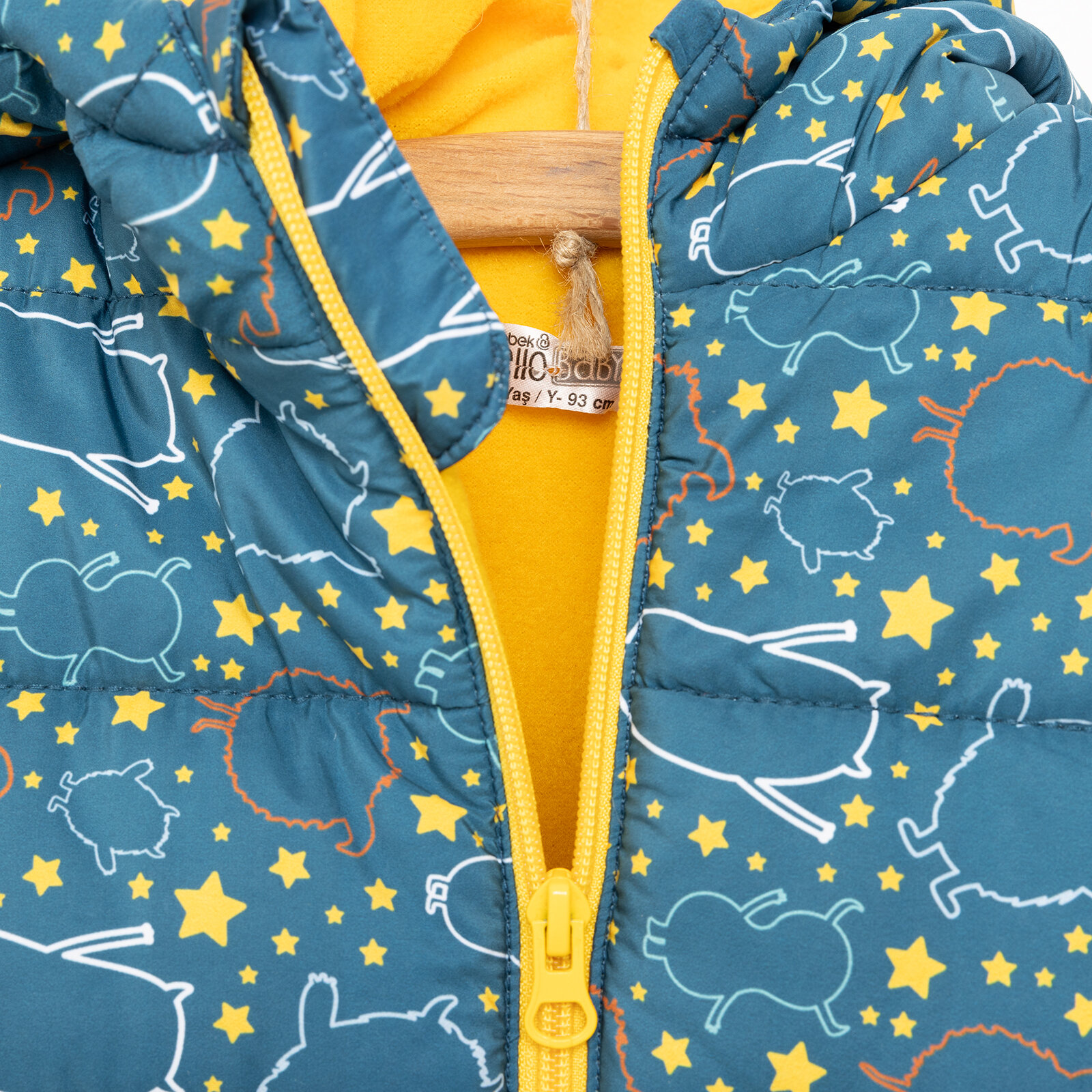 Basic Mikrop Baskılı Kulaklı Kapüşonlu Mont