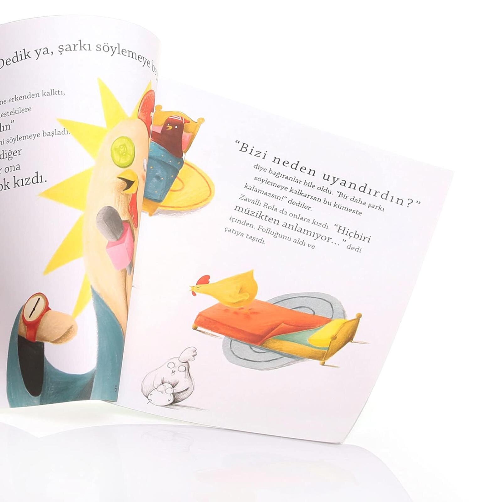 Tavuk Rola Şarkı Söylemek İstiyor