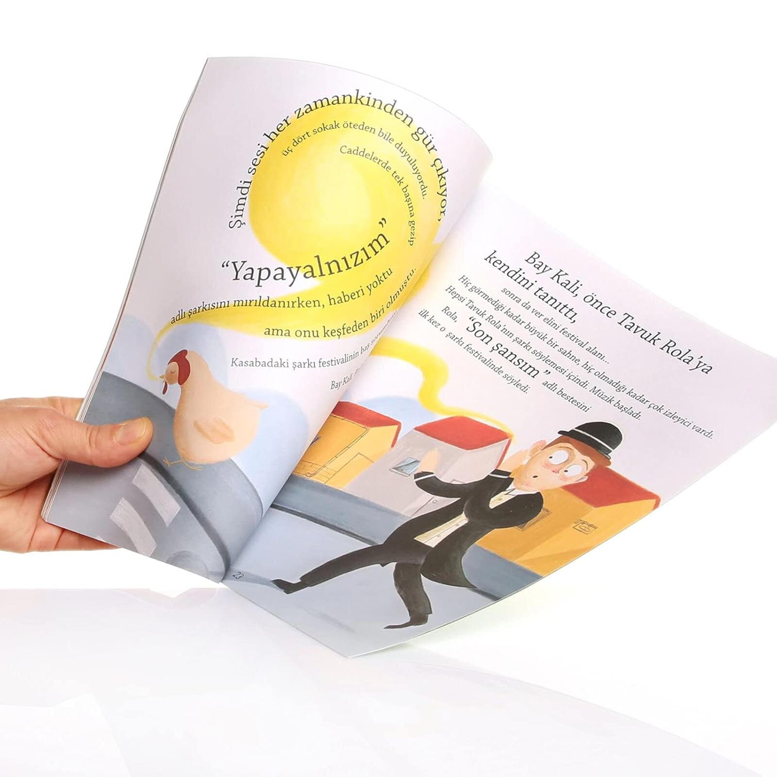 Tavuk Rola Şarkı Söylemek İstiyor