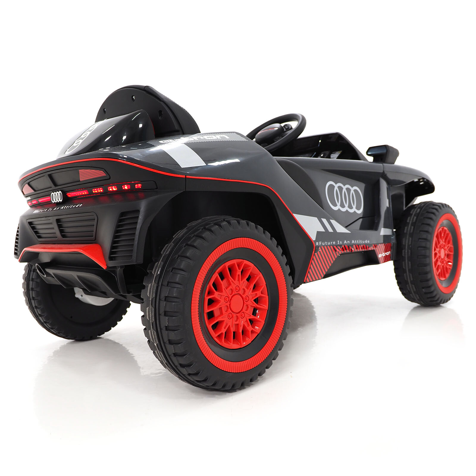 RS Q E-TRON 12 V Akülü Araba Uzaktan Kumandalı 4*2 Siyah RS Q E-TRON 12 V Akülü Araba Uzaktan Kumandalı 4*2 Siyah