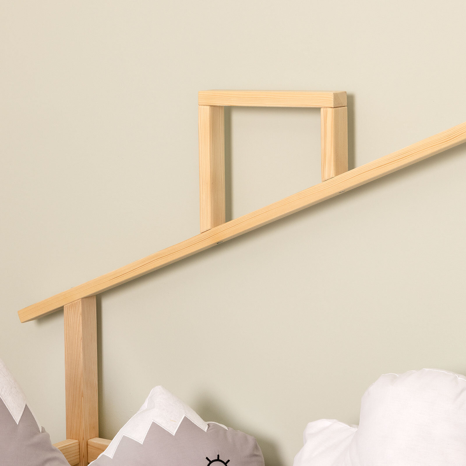 Arkası Çatılı Montessori Karyola 90x190 cm Arkası Çatılı Montessori Karyola 90x190 cm