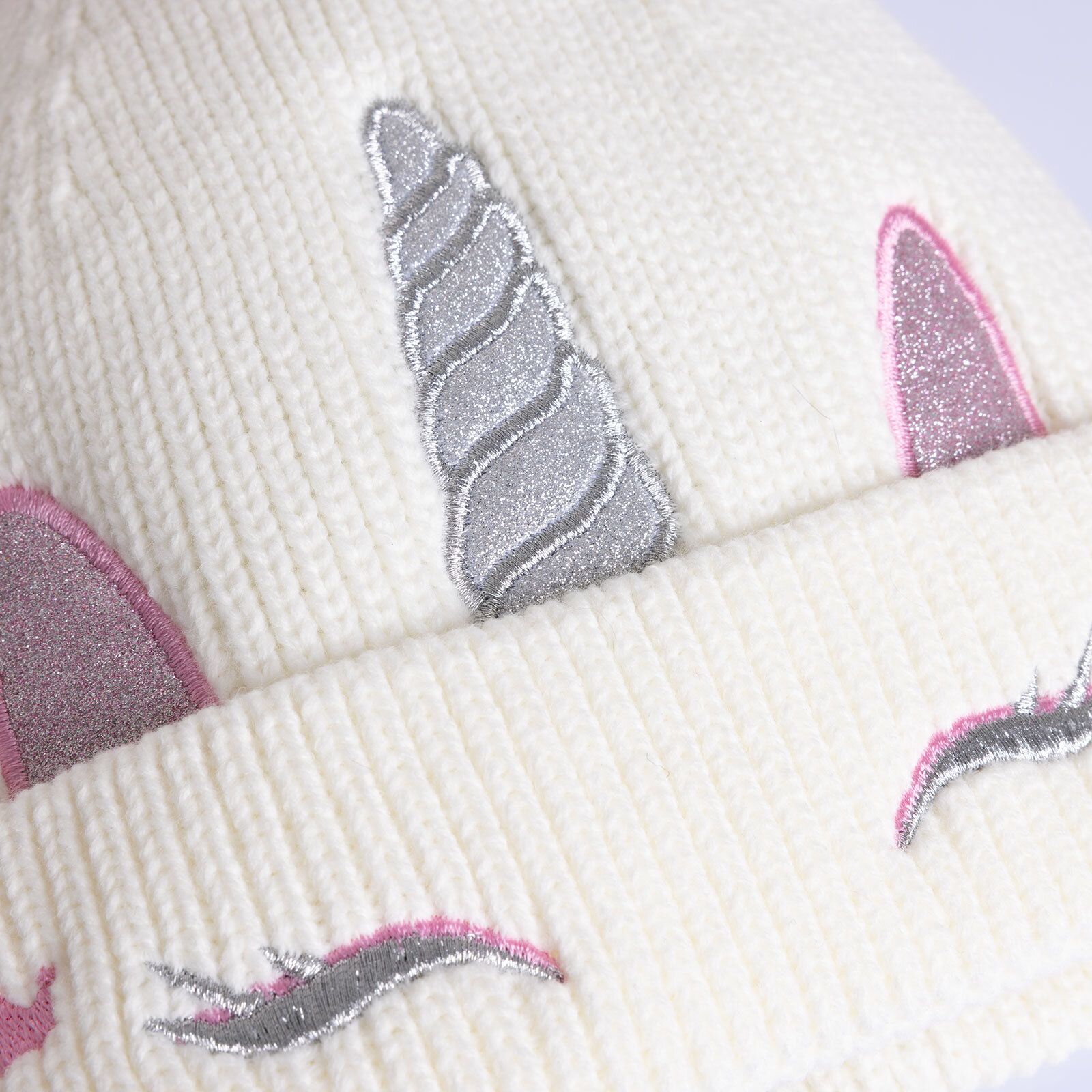 Kız Bebek Bere Kız Bebek Bere