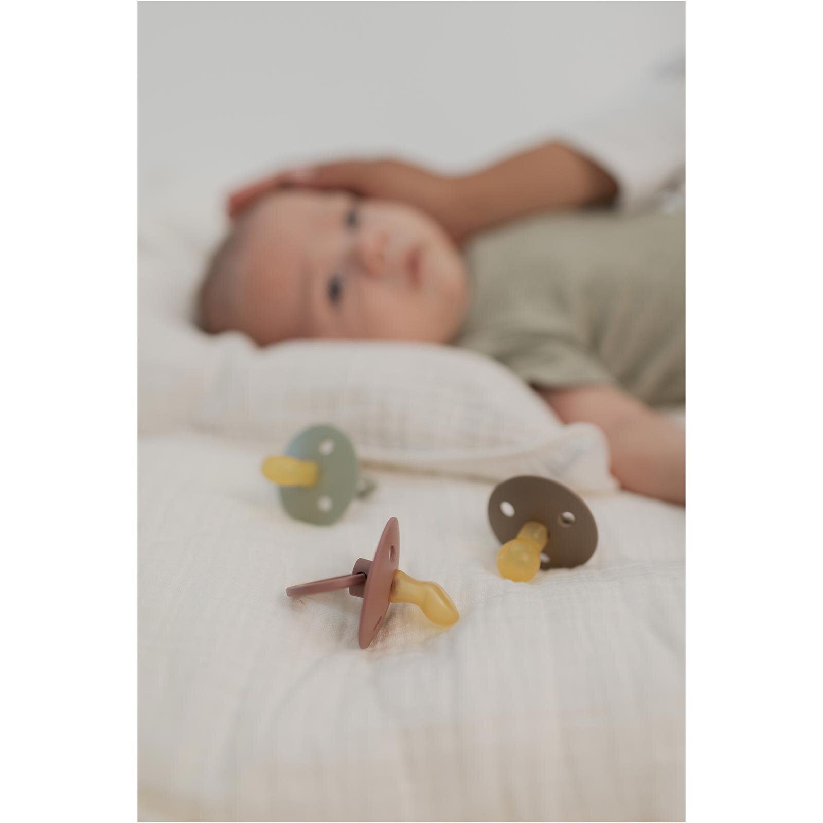 Bibs Colour Anatomik Damaklı Emzik-Vanilla-0-6 Ay