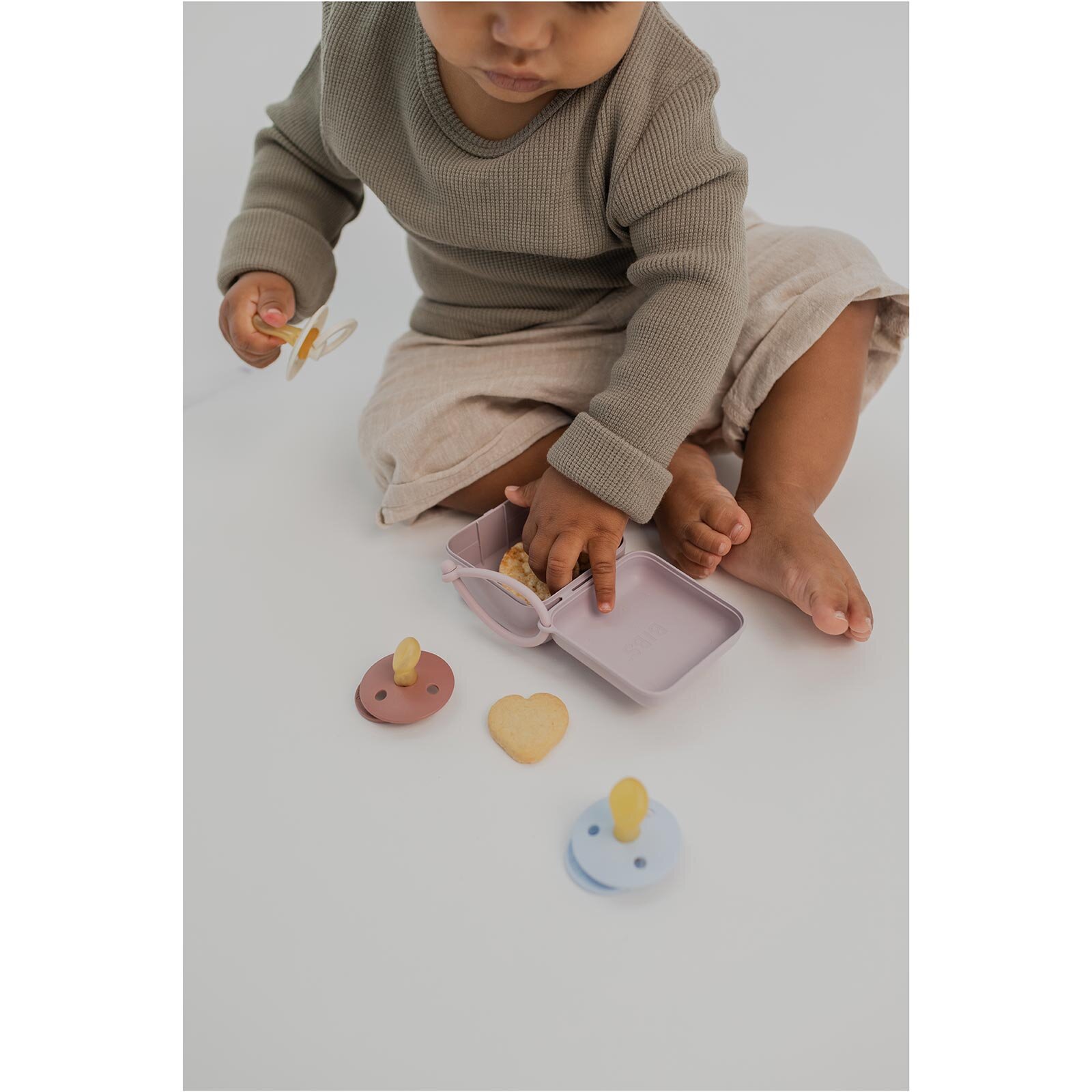 Bibs Colour Anatomik Damaklı Emzik-Vanilla-6+ Ay Bibs Colour Anatomik Damaklı Emzik-Vanilla-6+ Ay