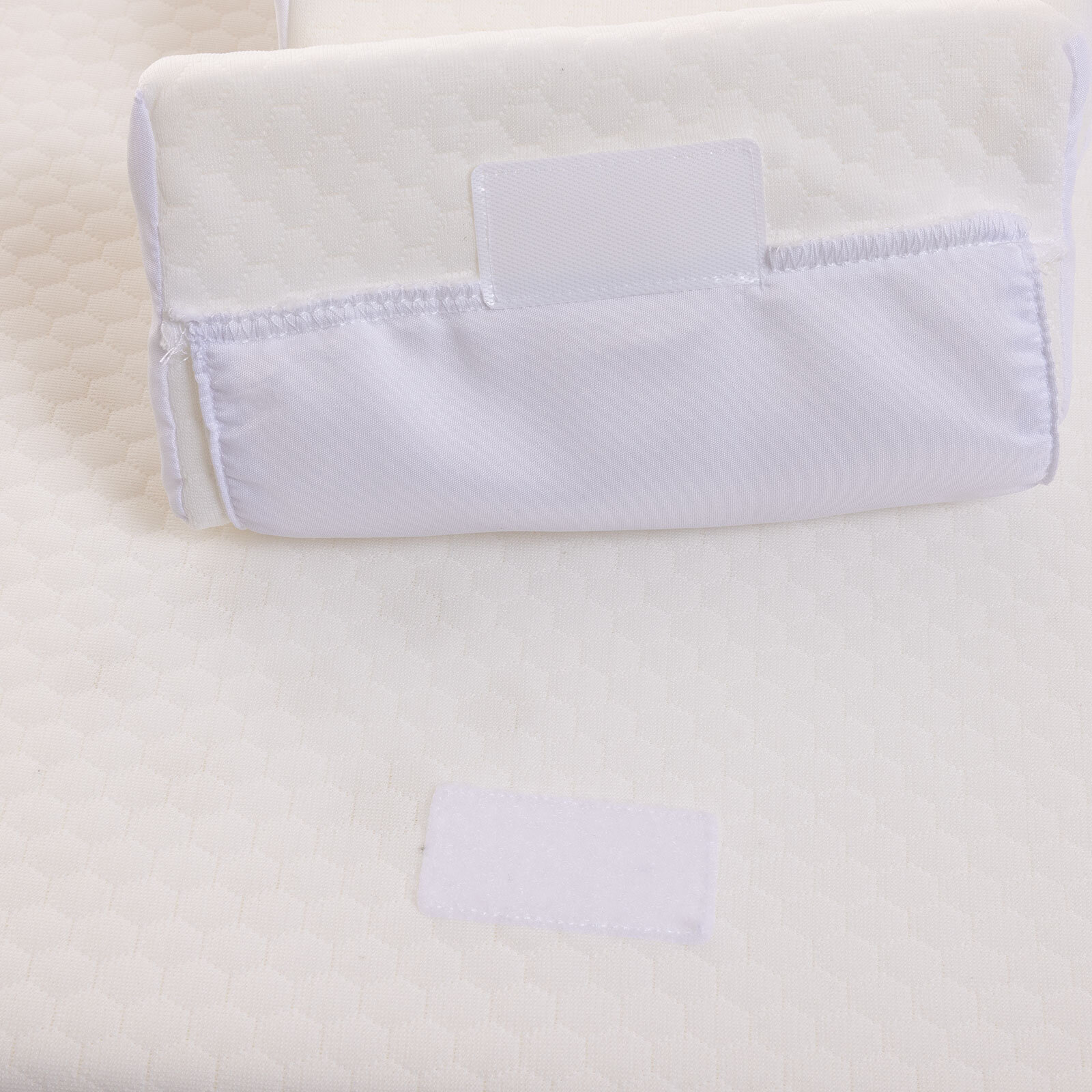 Bebek Eko Reflü Yastığı Beyaz Bebek Eko Reflü Yastığı Beyaz