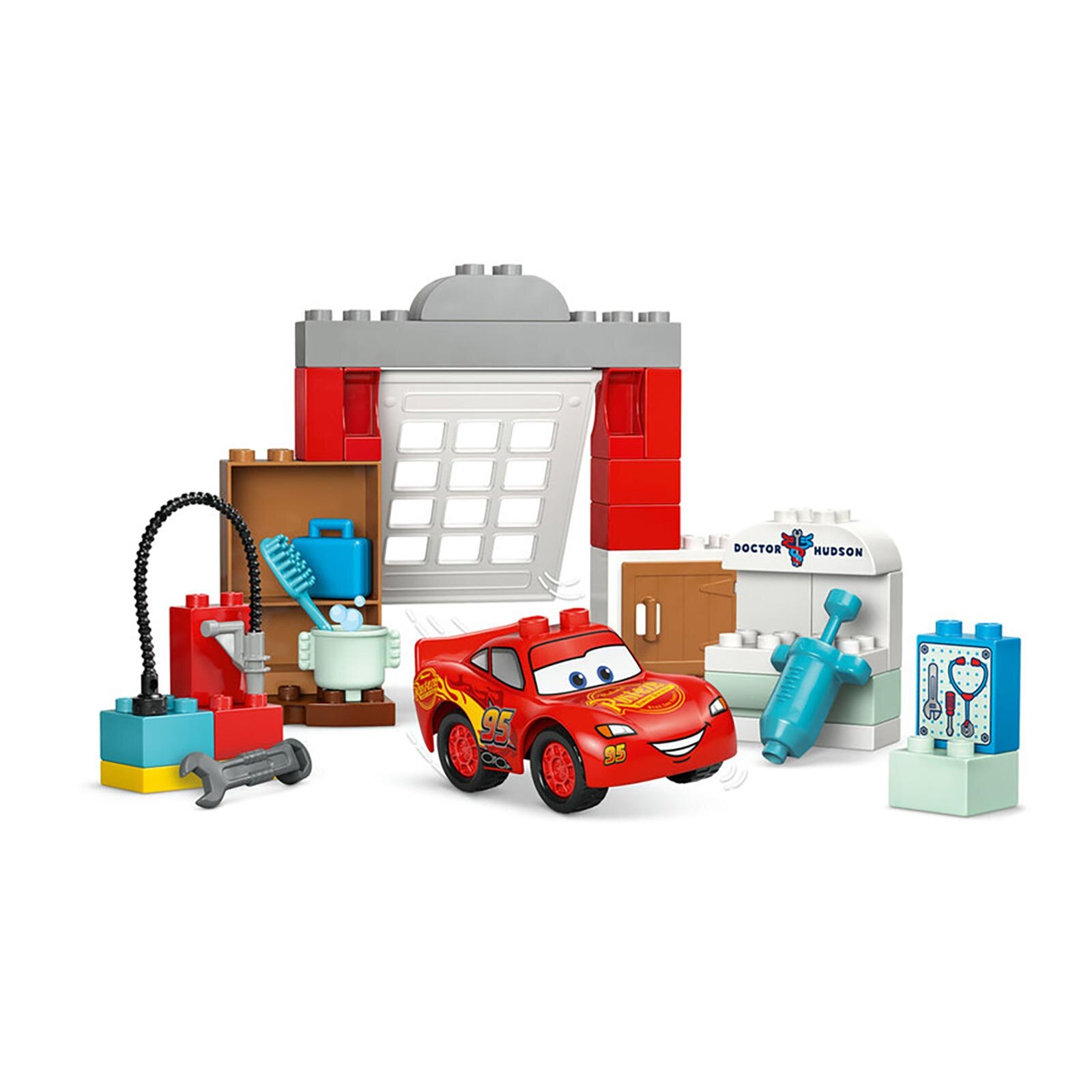 Disney ve Pixar Arabalar McQueen’in Doc’un Garajını Ziyareti 10456