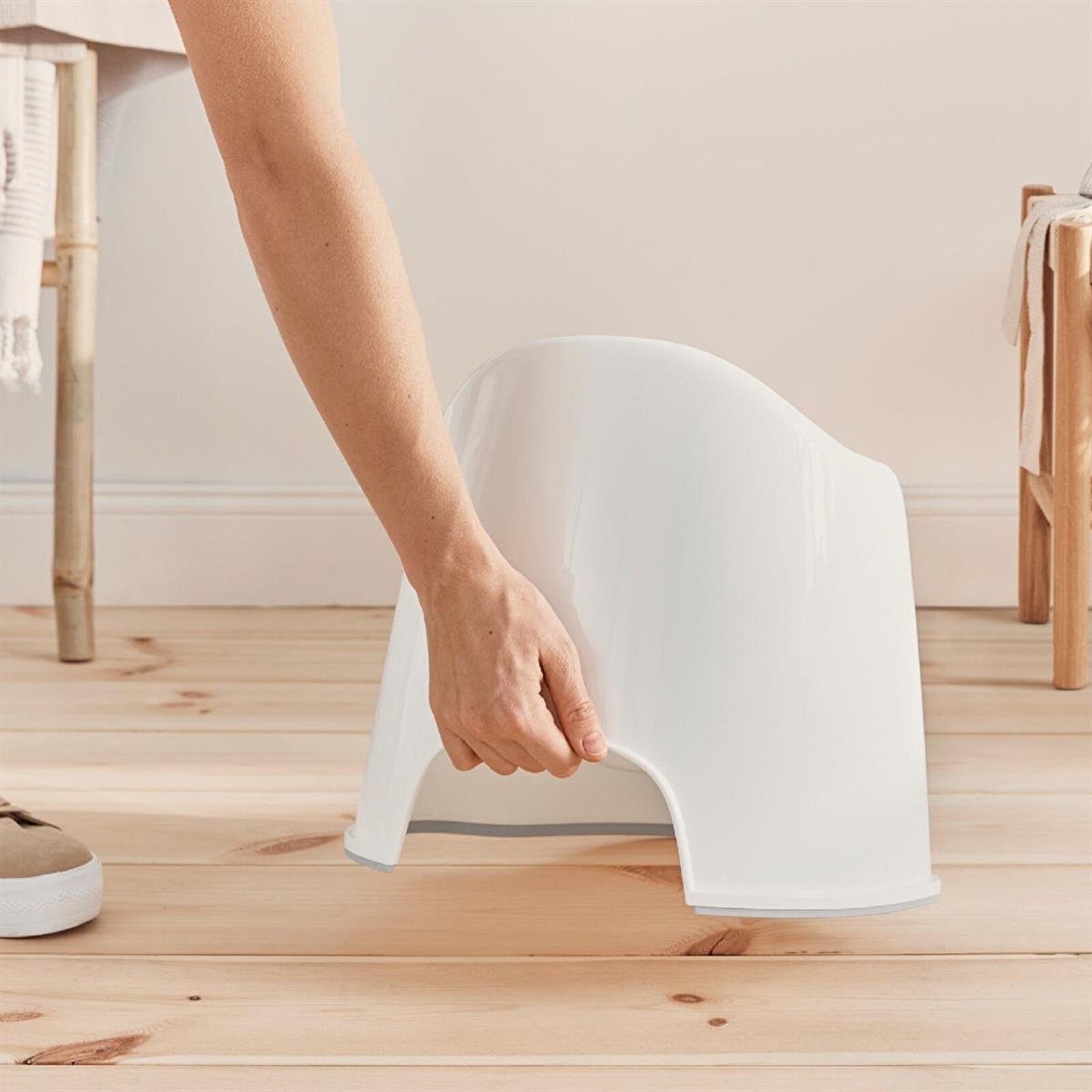 Eğitici Koltuk Oturak White Grey Eğitici Koltuk Oturak White Grey