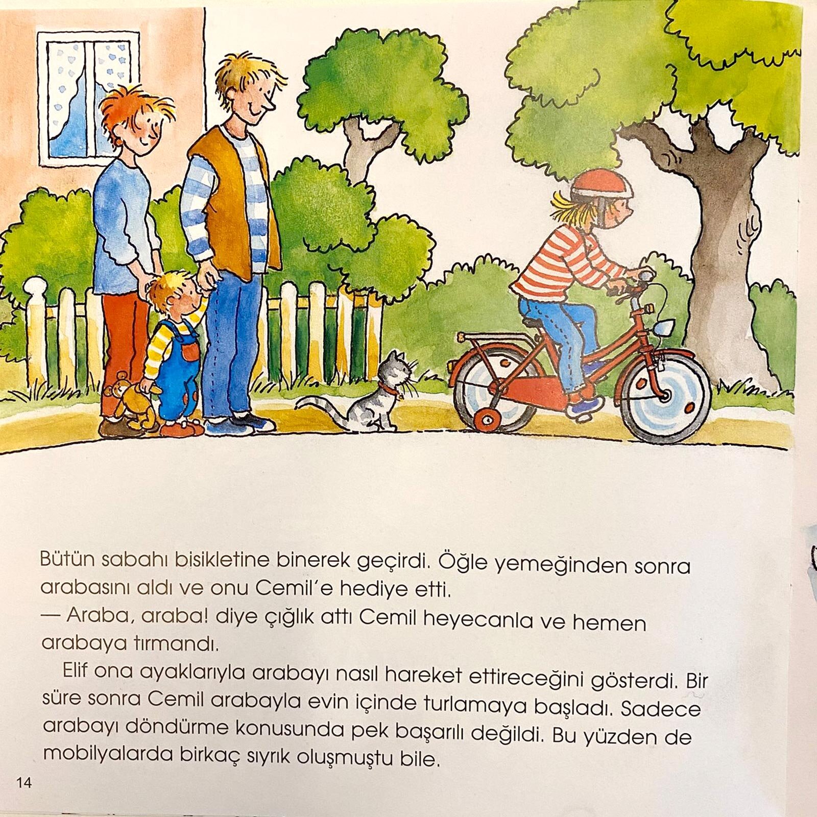 Elif Bisiklete Binmeyi Öğreniyor