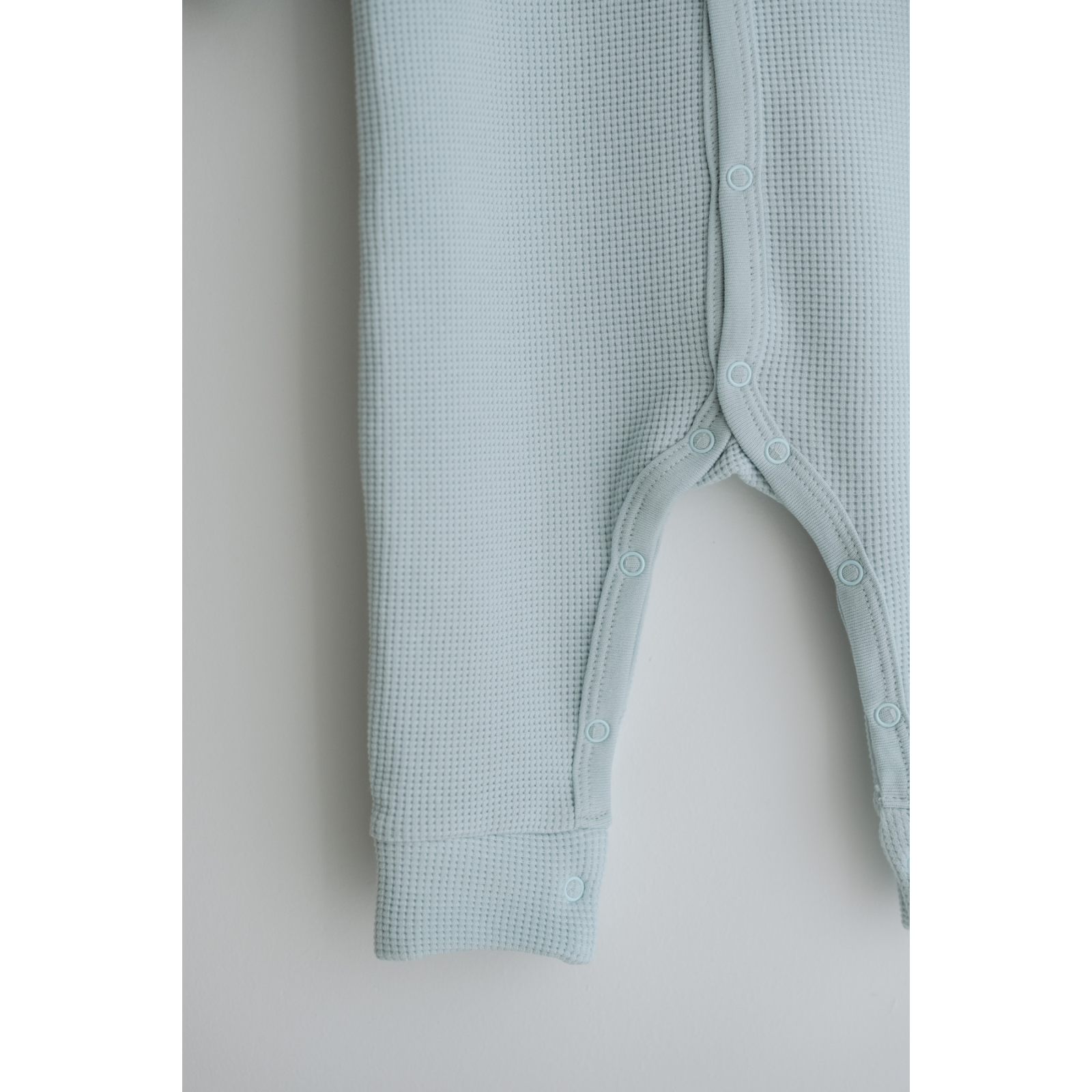 Uzun Kollu Nakış İşlemeli Waffle Kumaş Bebek Tulum