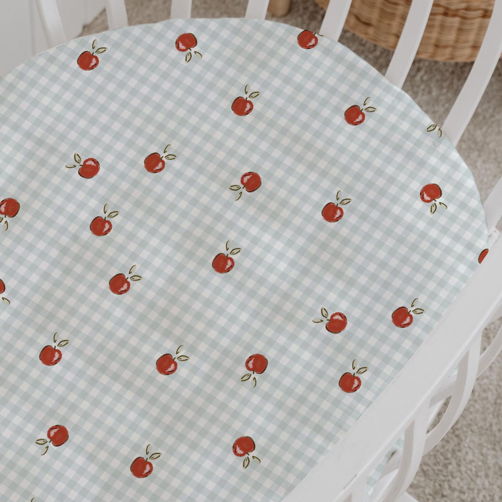 %100 Pamuklu Poplin Anne Yanı Beşik Nevresim Seti - Pötikare Elmalar %100 Pamuklu Poplin Anne Yanı Beşik Nevresim Seti - Pötikare Elmalar