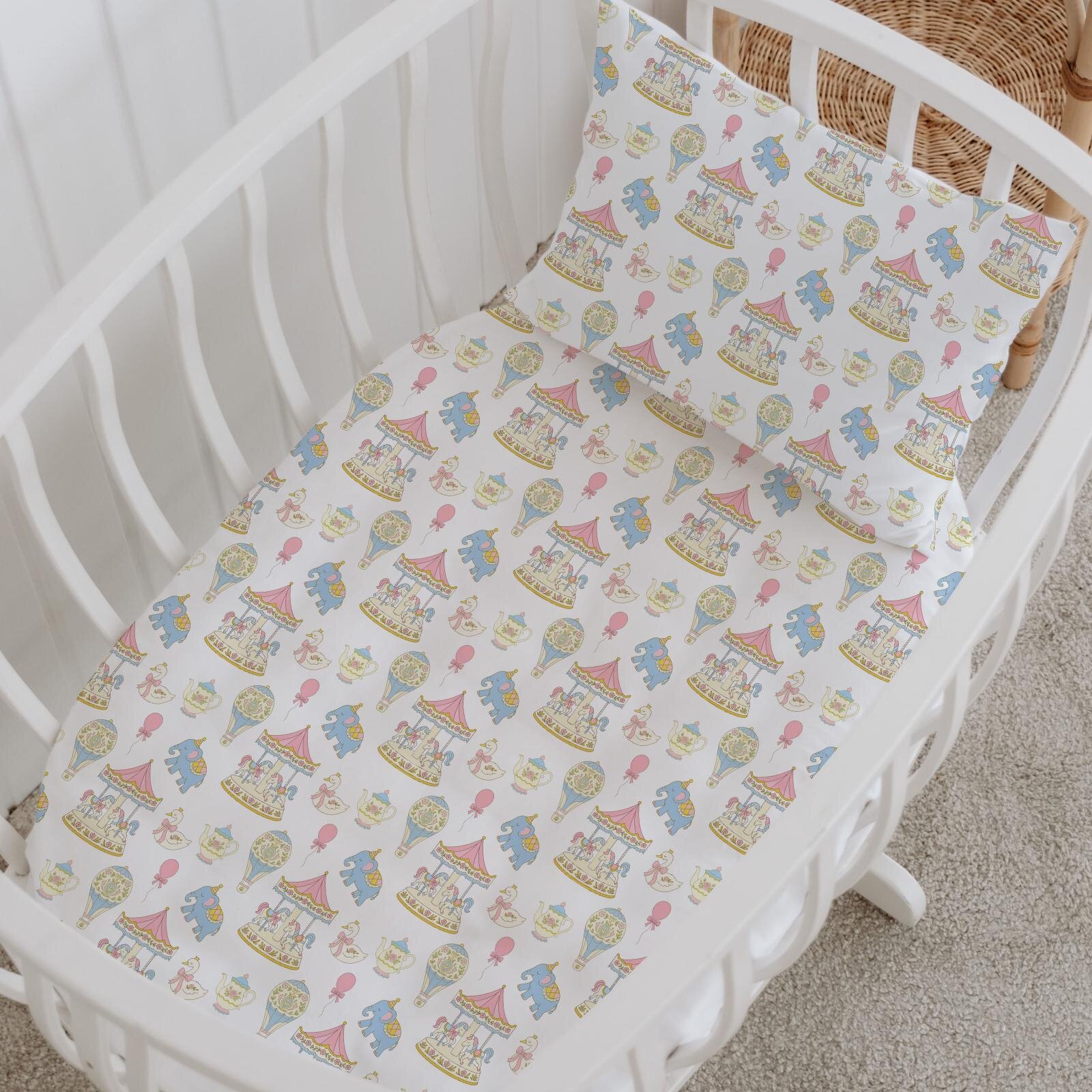 %100 Pamuklu Poplin Anne Yanı Beşik Nevresim Seti - Cute Carousel %100 Pamuklu Poplin Anne Yanı Beşik Nevresim Seti - Cute Carousel