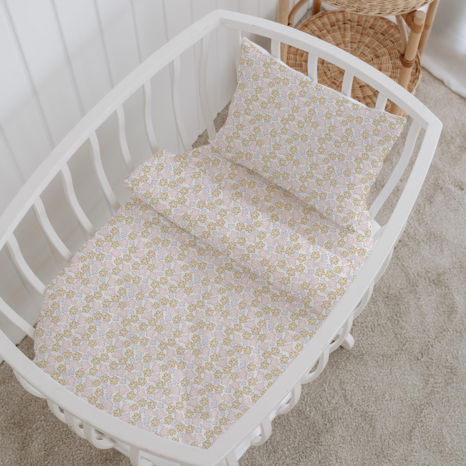 %100 Pamuklu Poplin Anne Yanı Beşik Nevresim Seti - Minik Çiçekler