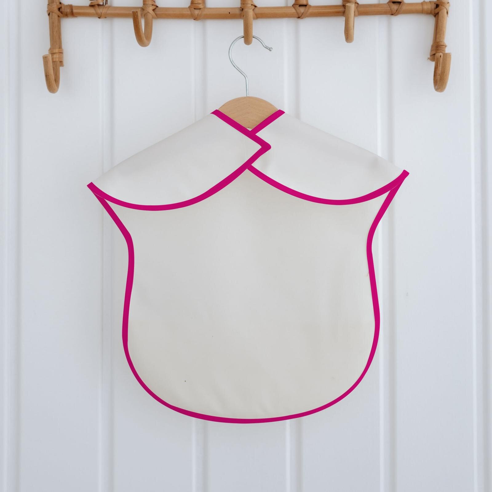 Sıvı Geçirmez Yarım Kollu Mama Önlüğü Maymun Desen Sıvı Geçirmez Yarım Kollu Mama Önlüğü Maymun Desen