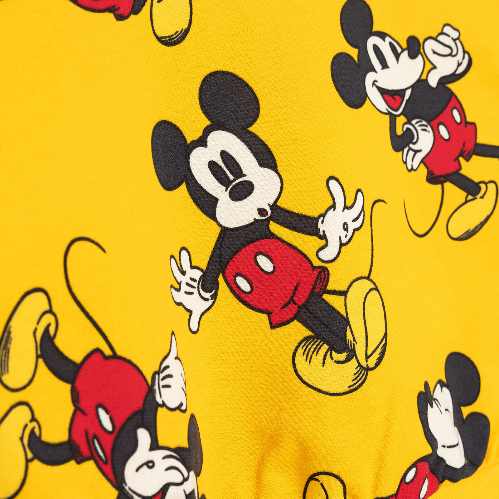 Erkek Bebek Eşofman Takımı İki İplik Bisiklet Yaka Uzun Kol Ribanalı Paça Erkek Bebek Eşofman Takımı İki İplik Bisiklet Yaka Uzun Kol Ribanalı Paça