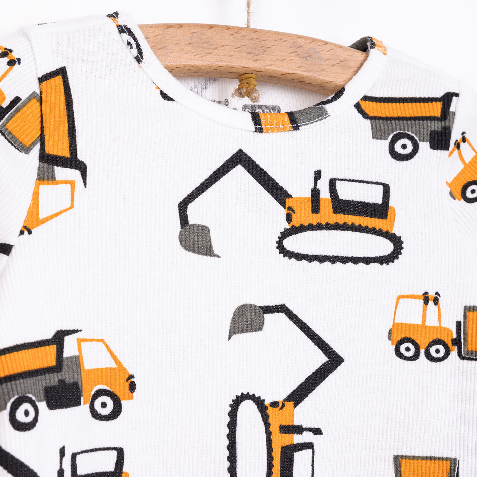 Erkek Bebek Pijama Takım Kaşkorse İş Makine Desen Bisiklet Yaka Uzun Kol Ekru Erkek Bebek Pijama Takım Kaşkorse İş Makine Desen Bisiklet Yaka Uzun Kol Ekru