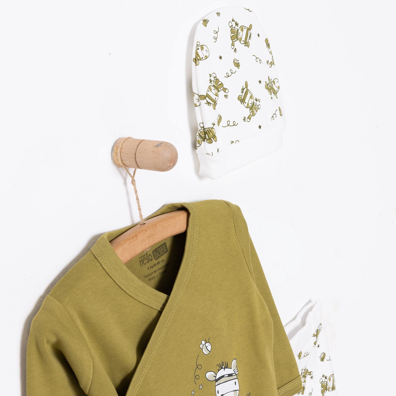 Erkek Zıbın-Şapka-Patikli Alt Erkek Bebek Erkek Zıbın-Şapka-Patikli Alt Erkek Bebek