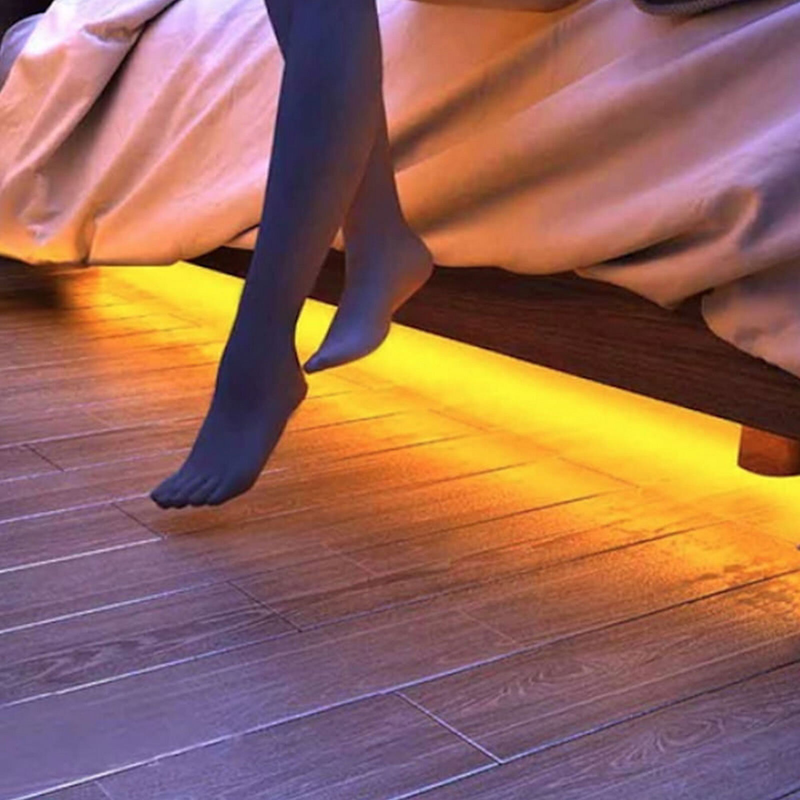 Hareket Sensörlü Led Gece Lambası Hareket Sensörlü Led Gece Lambası