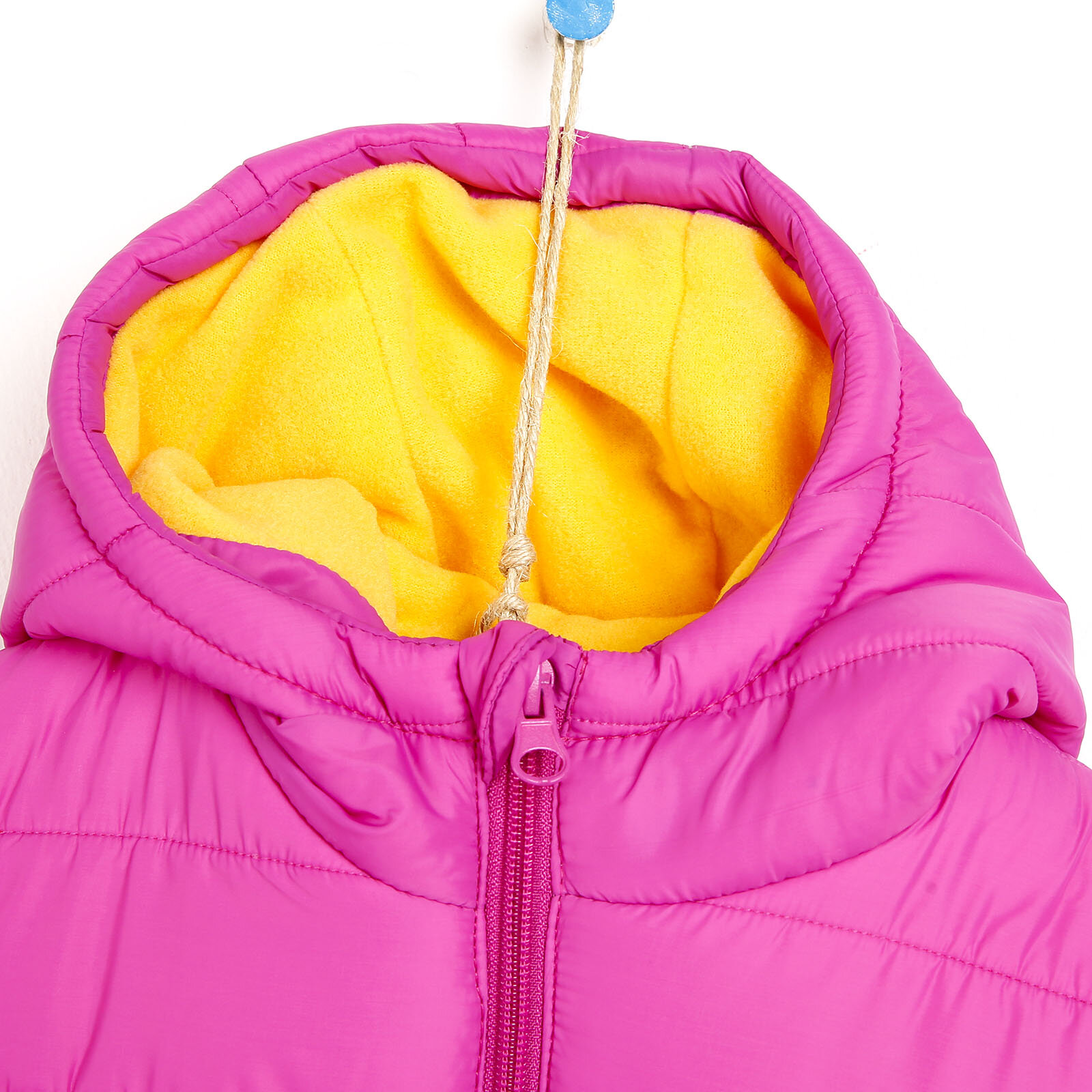 Basic Kulaklı Kapüşonlu Mont