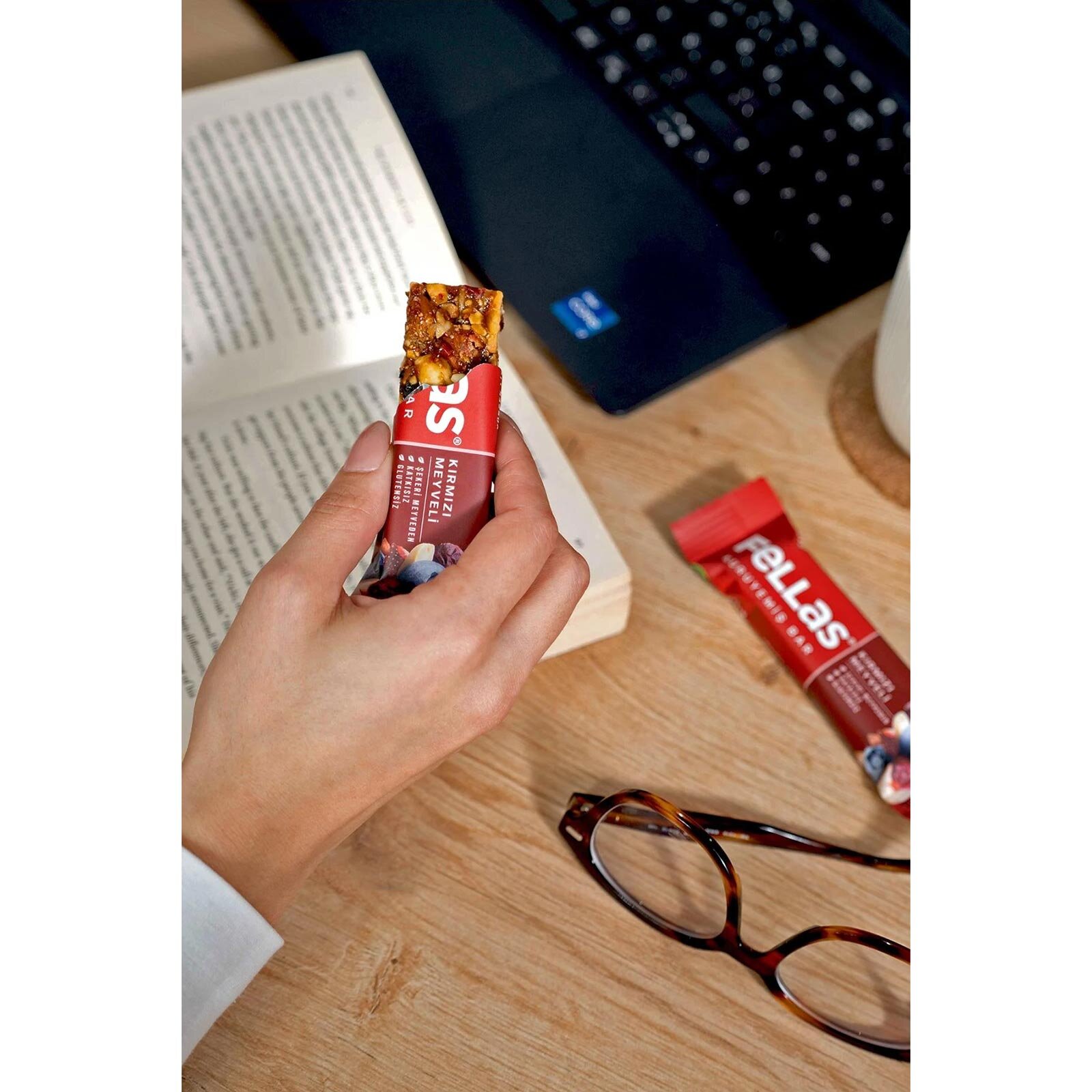 Kırmızı Meyveli Kuruyemiş Bar 30g