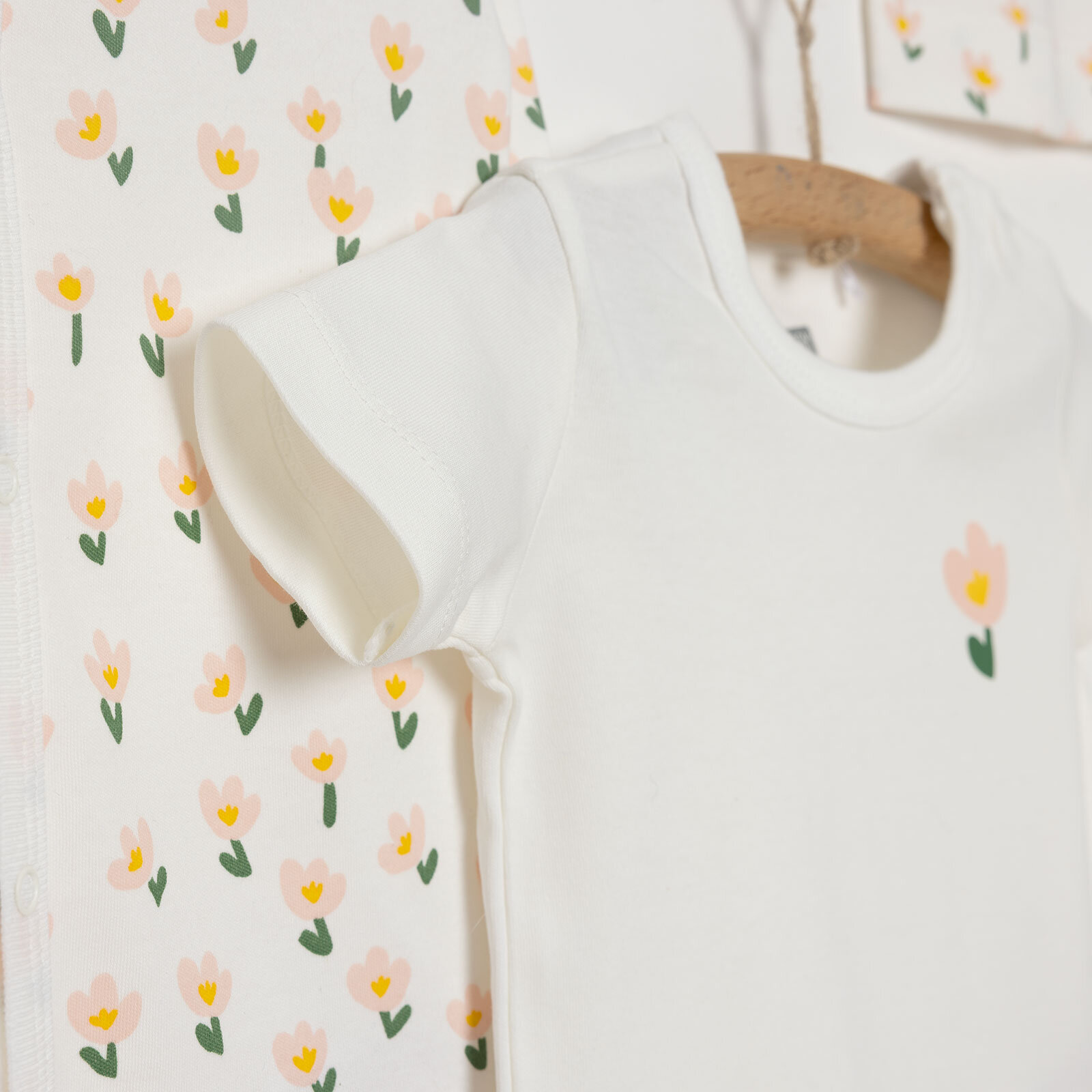 Kız 4lü Hastane Çıkışı Kız Bebek Kız 4lü Hastane Çıkışı Kız Bebek