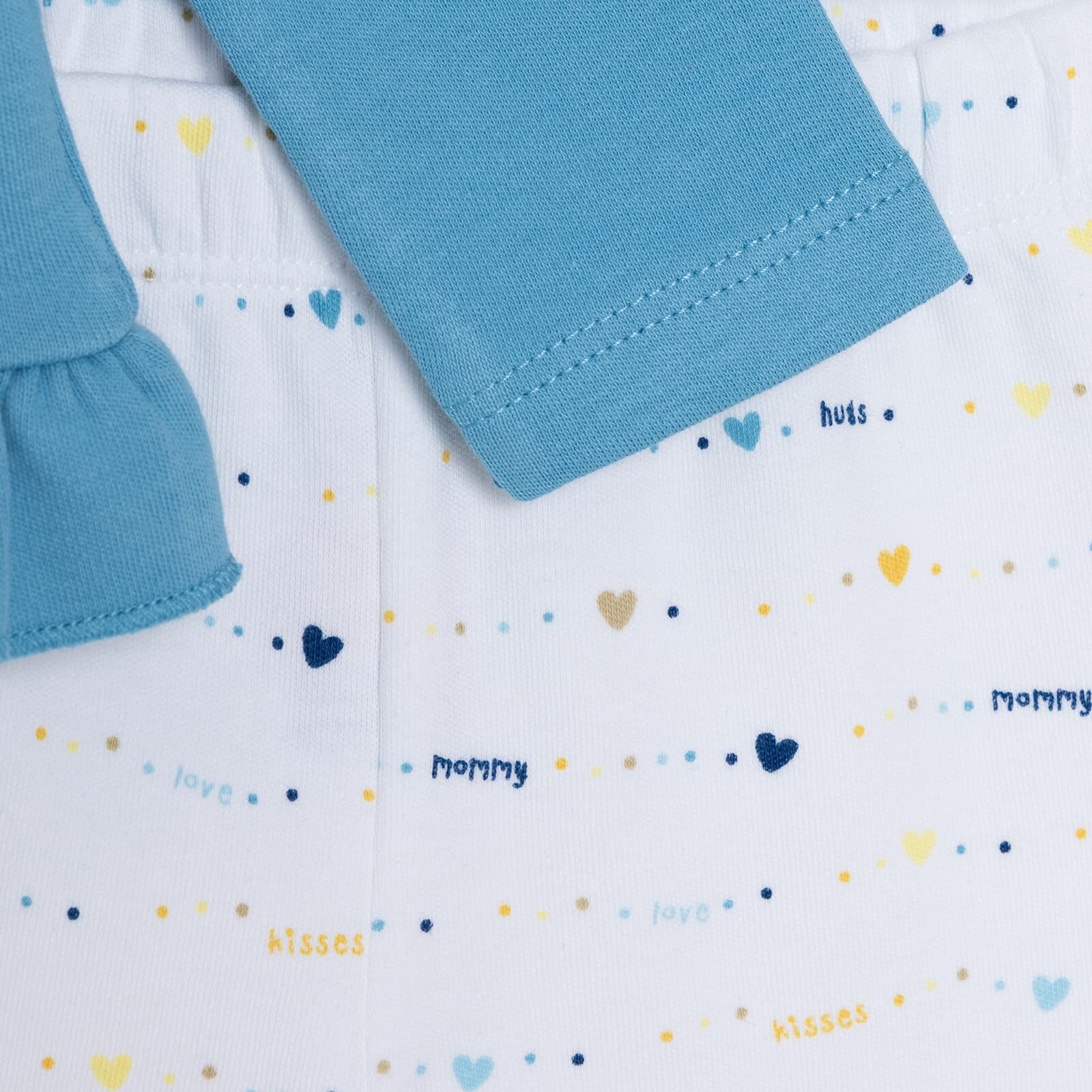 Kız Bebek Yenidoğan Zıbın-Şapka-Patikli Alt V Yaka Patikli Paça Kız Bebek Yenidoğan Zıbın-Şapka-Patikli Alt V Yaka Patikli Paça