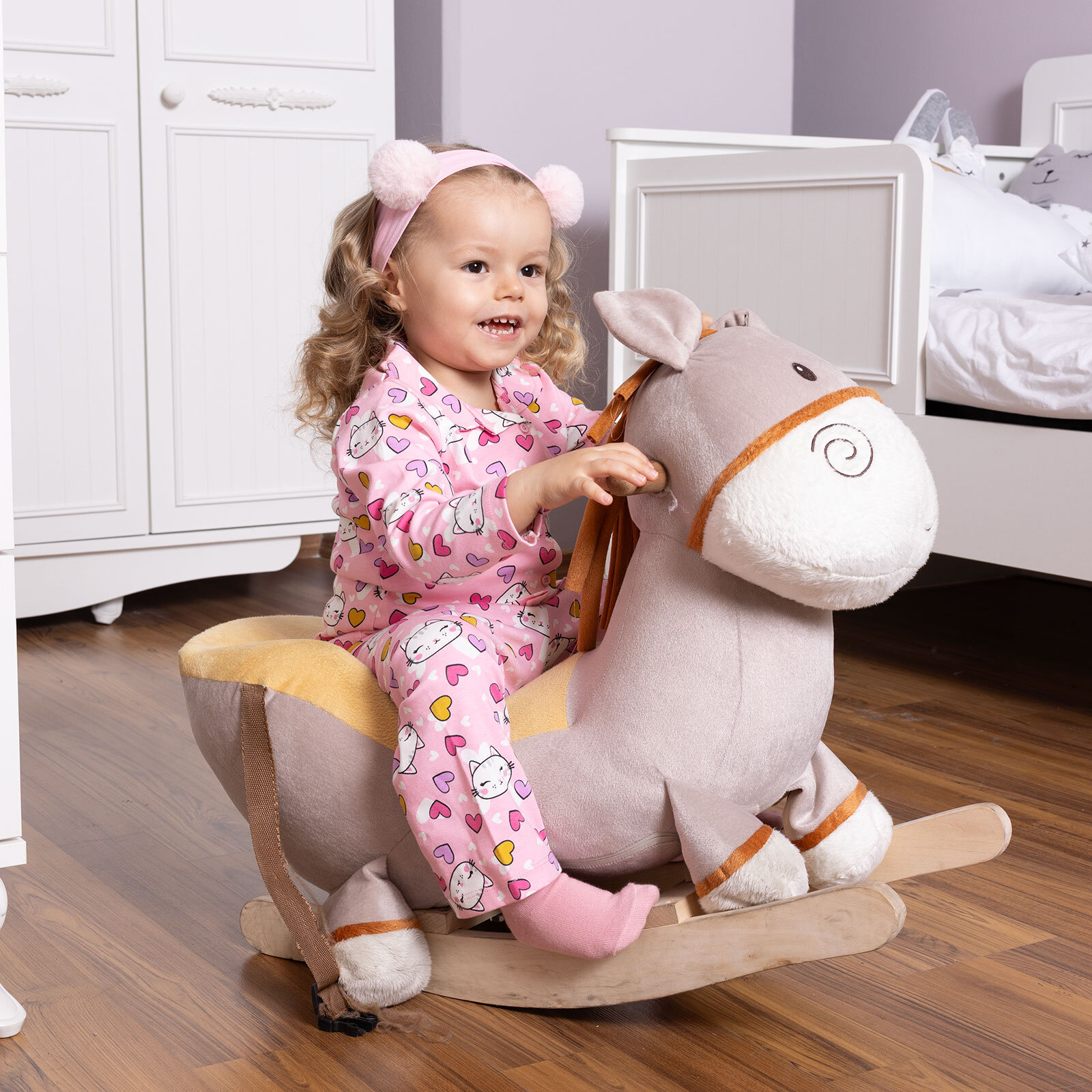 Kız Kedi Desenli Gömlek Yaka Pijama Takımı Kız Kedi Desenli Gömlek Yaka Pijama Takımı