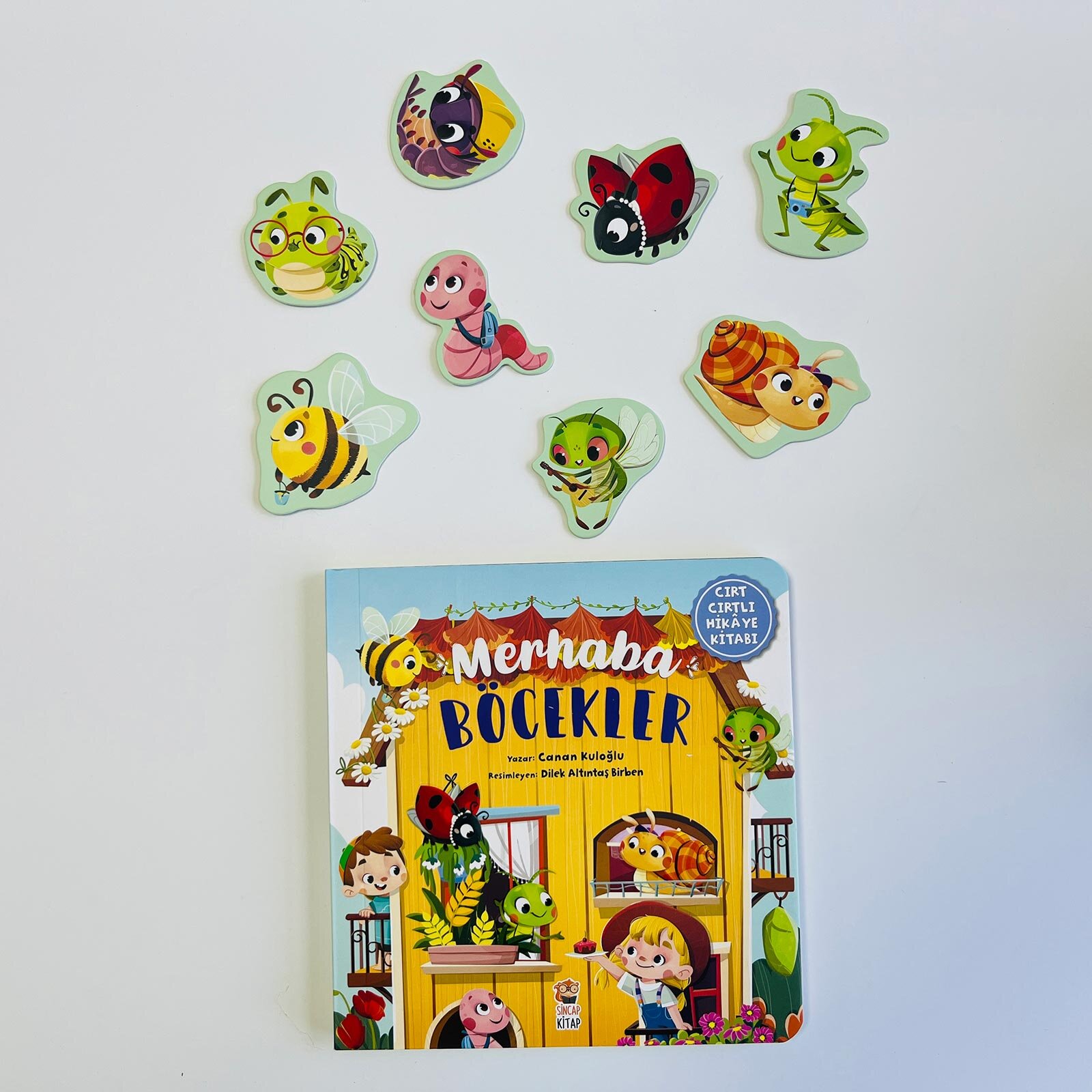 Merhaba Böcekler Cırtlı Kitap