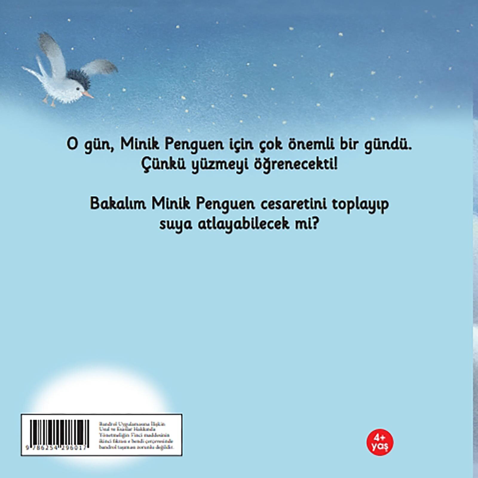 Minik Penguen Yüzmeyi Öğreniyor