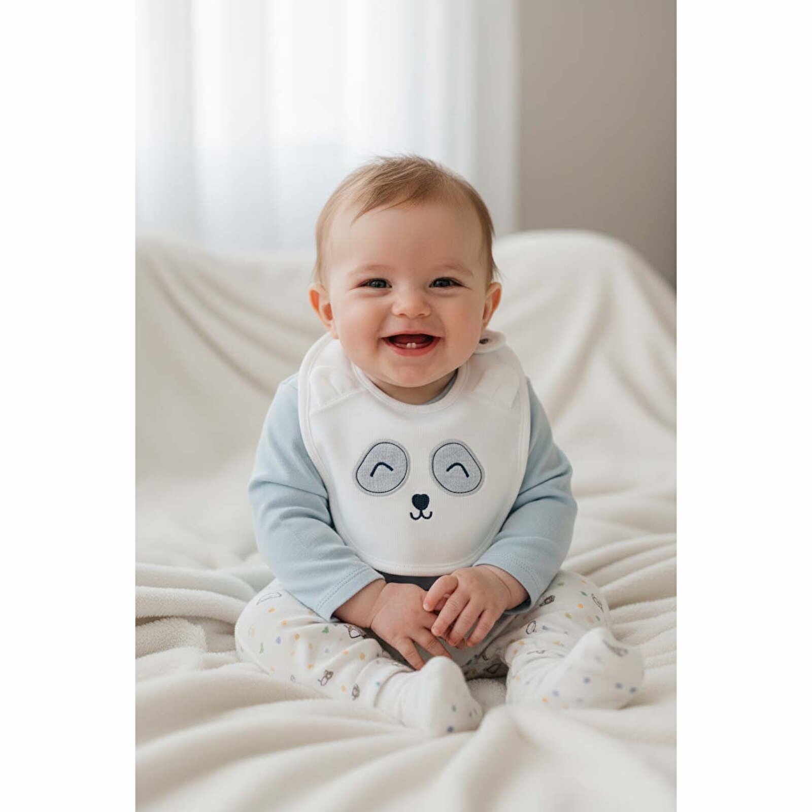 Nakışlı Kulaklı Mama Önlük - Unisex