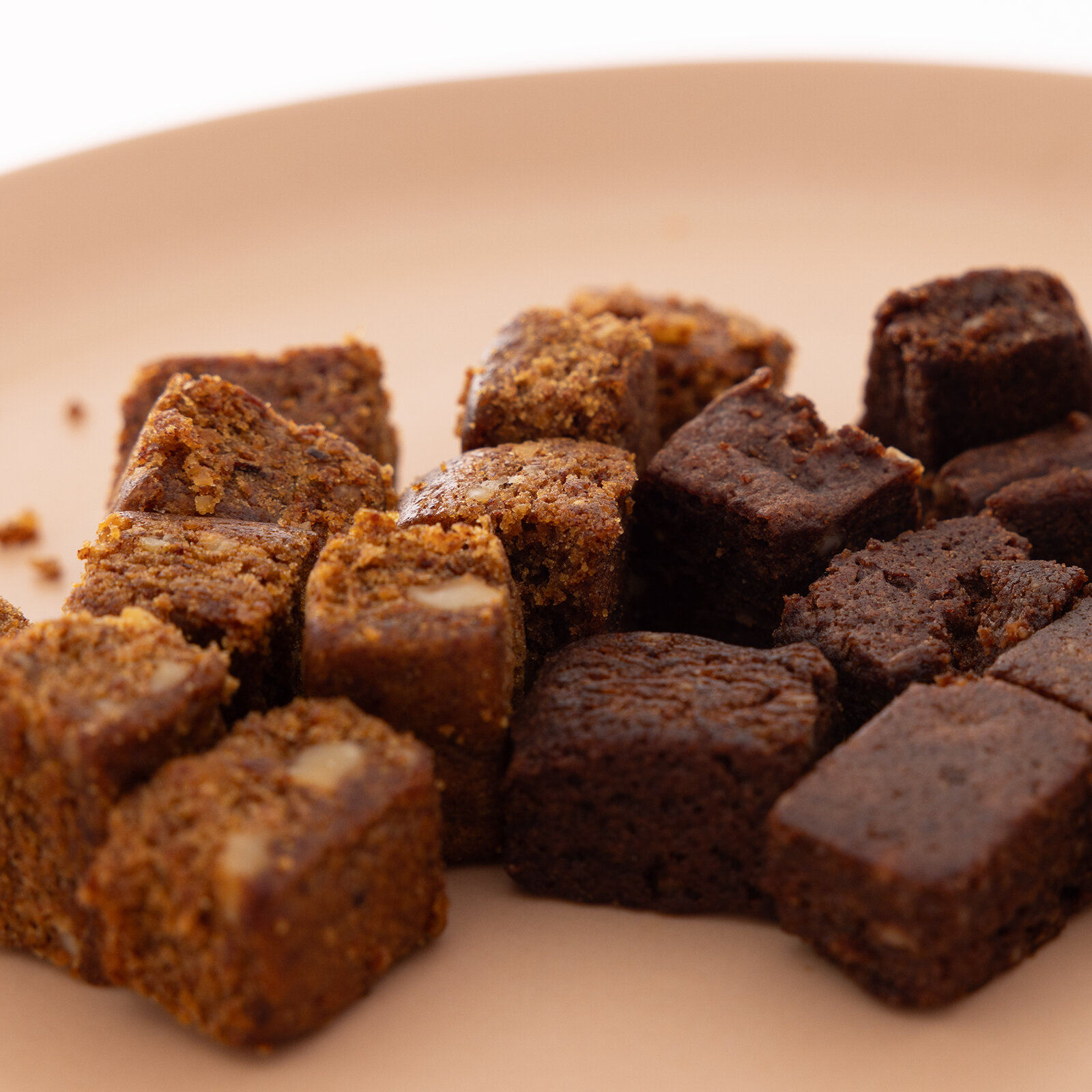 Organik Glutensiz Vegan Fındıklı, Kakaolu Kek ve Muzlu Kek 2x30 gr Organik Glutensiz Vegan Fındıklı, Kakaolu Kek ve Muzlu Kek 2x30 gr