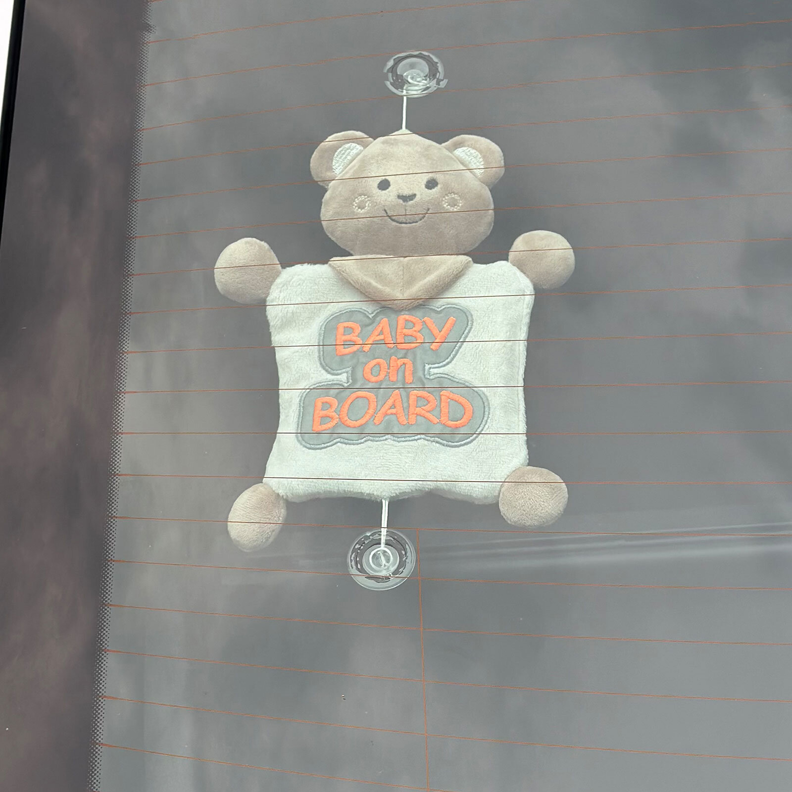 Reflektörlü Arabada Bebek Var Aparatı - Kahverengi Reflektörlü Arabada Bebek Var Aparatı - Kahverengi