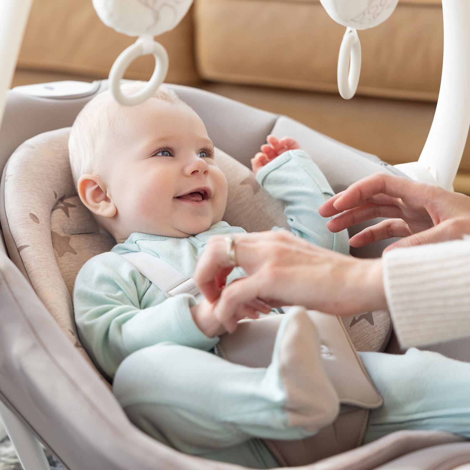 Sansa Ev Tipi Ana Kucağı Otomatik Salıncak