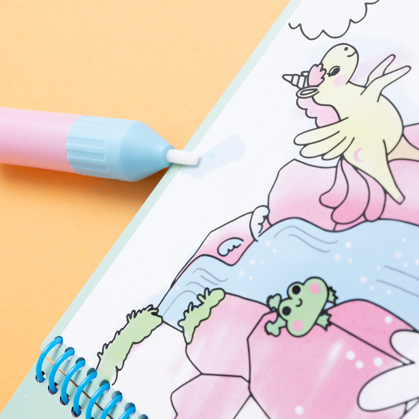 Sihirli Boyama Kitabı - Tek Boynuzlar