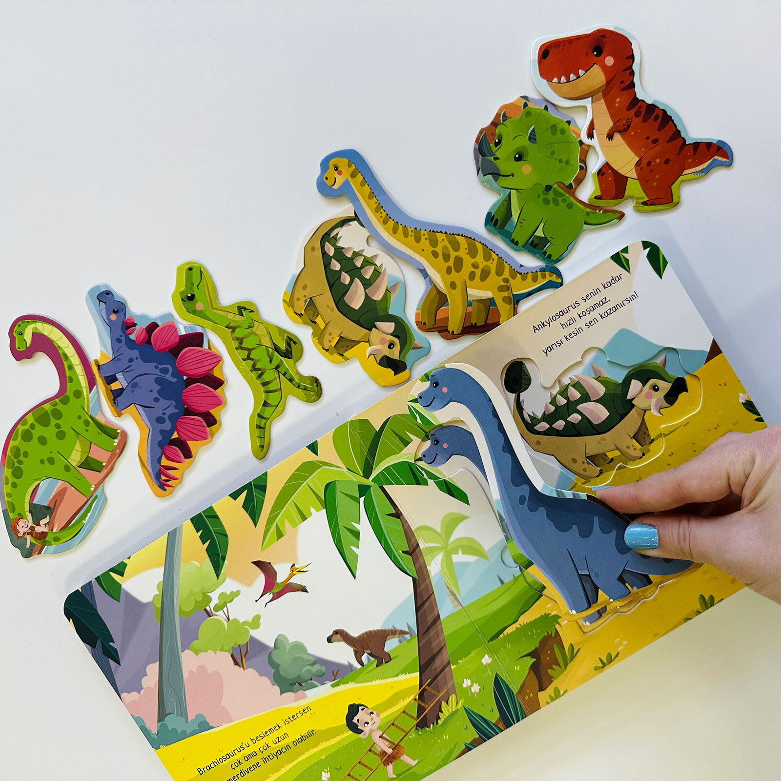 Tadını Çıkar: Karşınızda Dinozorlar (Tak-Çıkar) - Ceren Çukadar