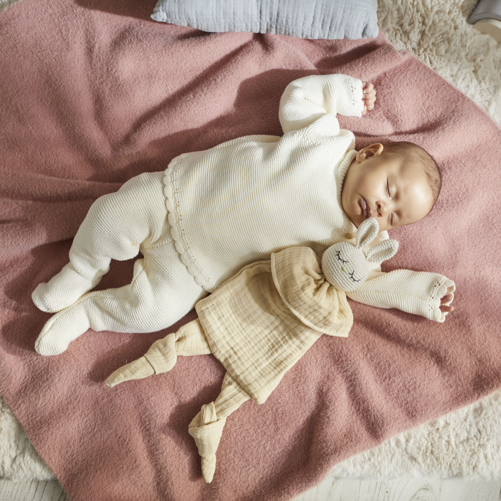 Tavşan Neni uyku Arkadaşı müslin ve amigurimi