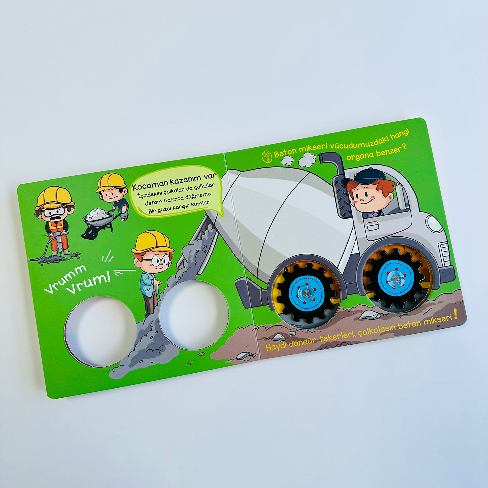 Tekerlekler İş Başında: İşkolik İnşaat Araçlarım - Hilal Sivri Tekerlekler İş Başında: İşkolik İnşaat Araçlarım - Hilal Sivri