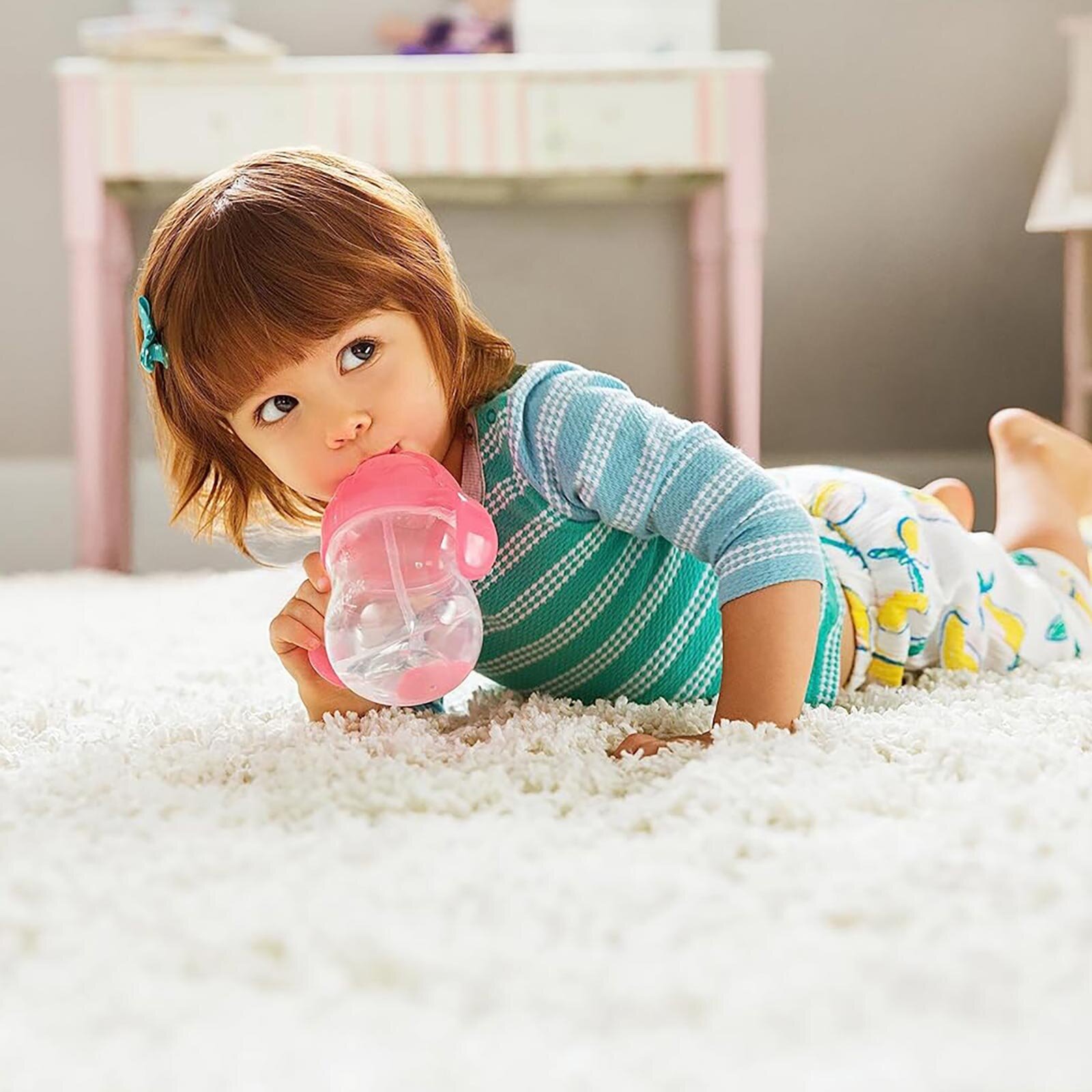 Tıklama Kilitli Uçlu Pipetli Alıştırma Bardağı 6ay+ 207ml Pembe Tıklama Kilitli Uçlu Pipetli Alıştırma Bardağı 6ay+ 207ml Pembe