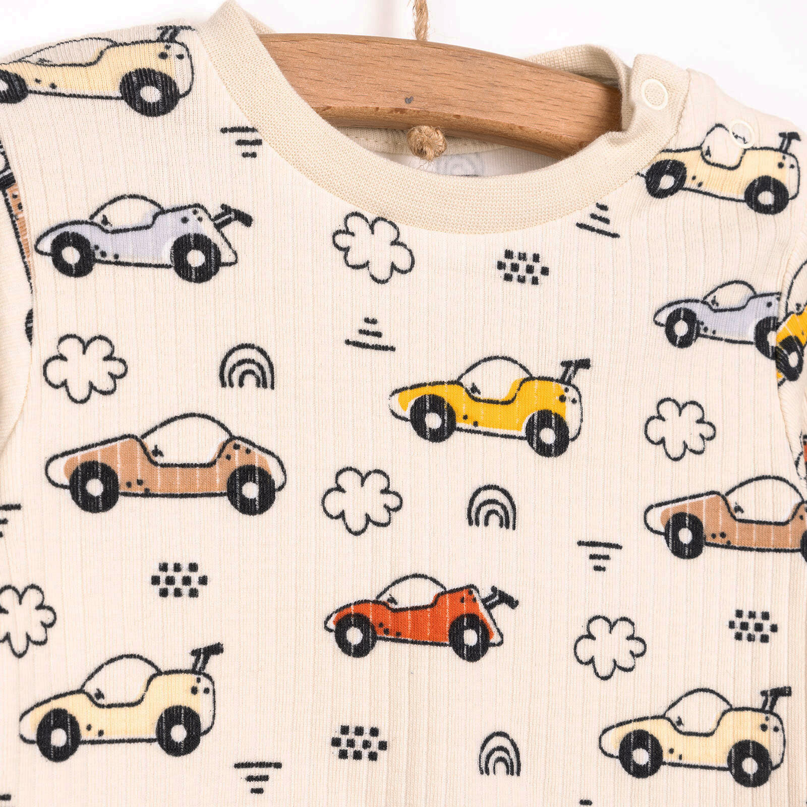 Uzun Kol Kaşkorse Araba Desenli Bisiklet Yaka Pijama Takımı