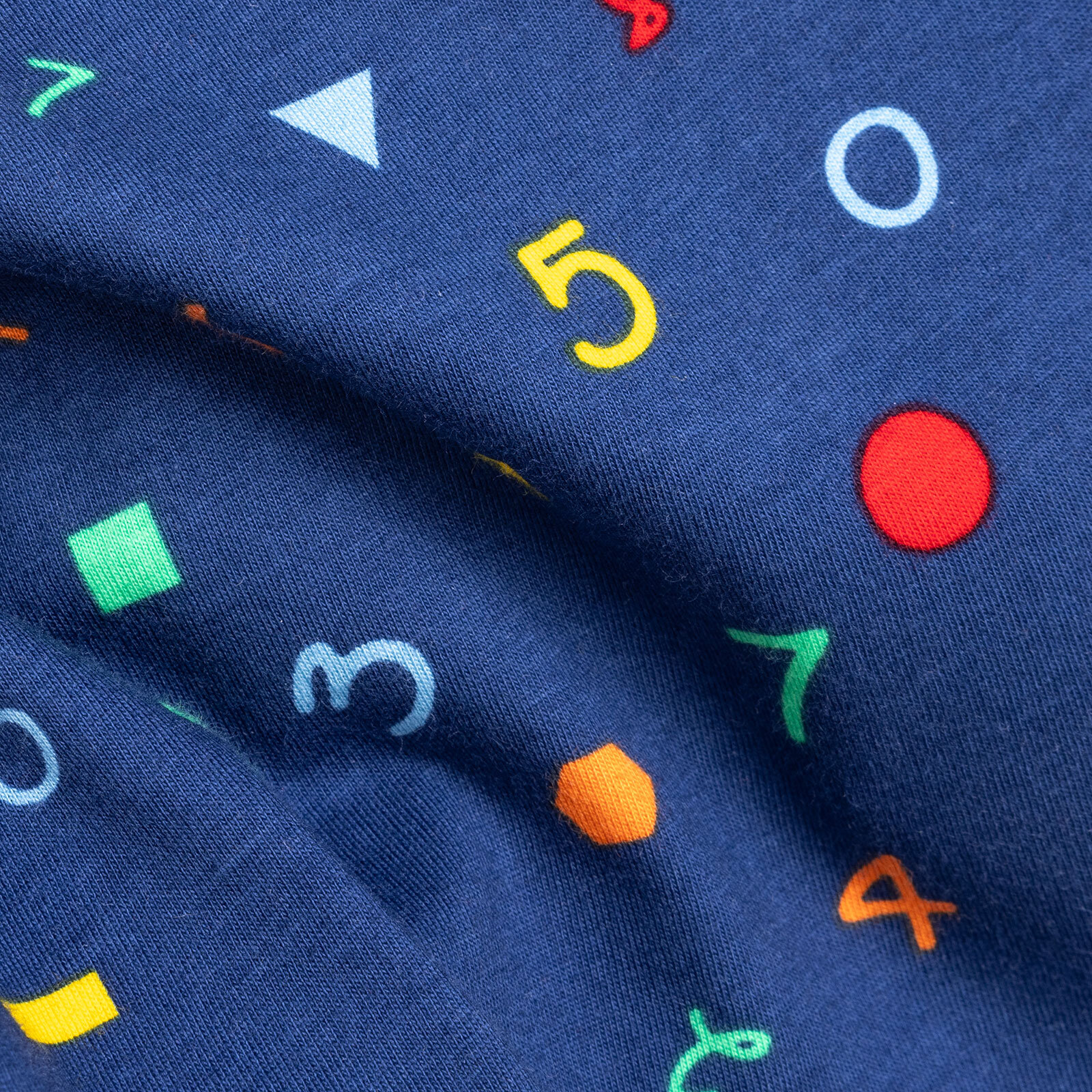 Uzun Kol Sayı Desenli Bisiklet Yaka Pijama Takımı