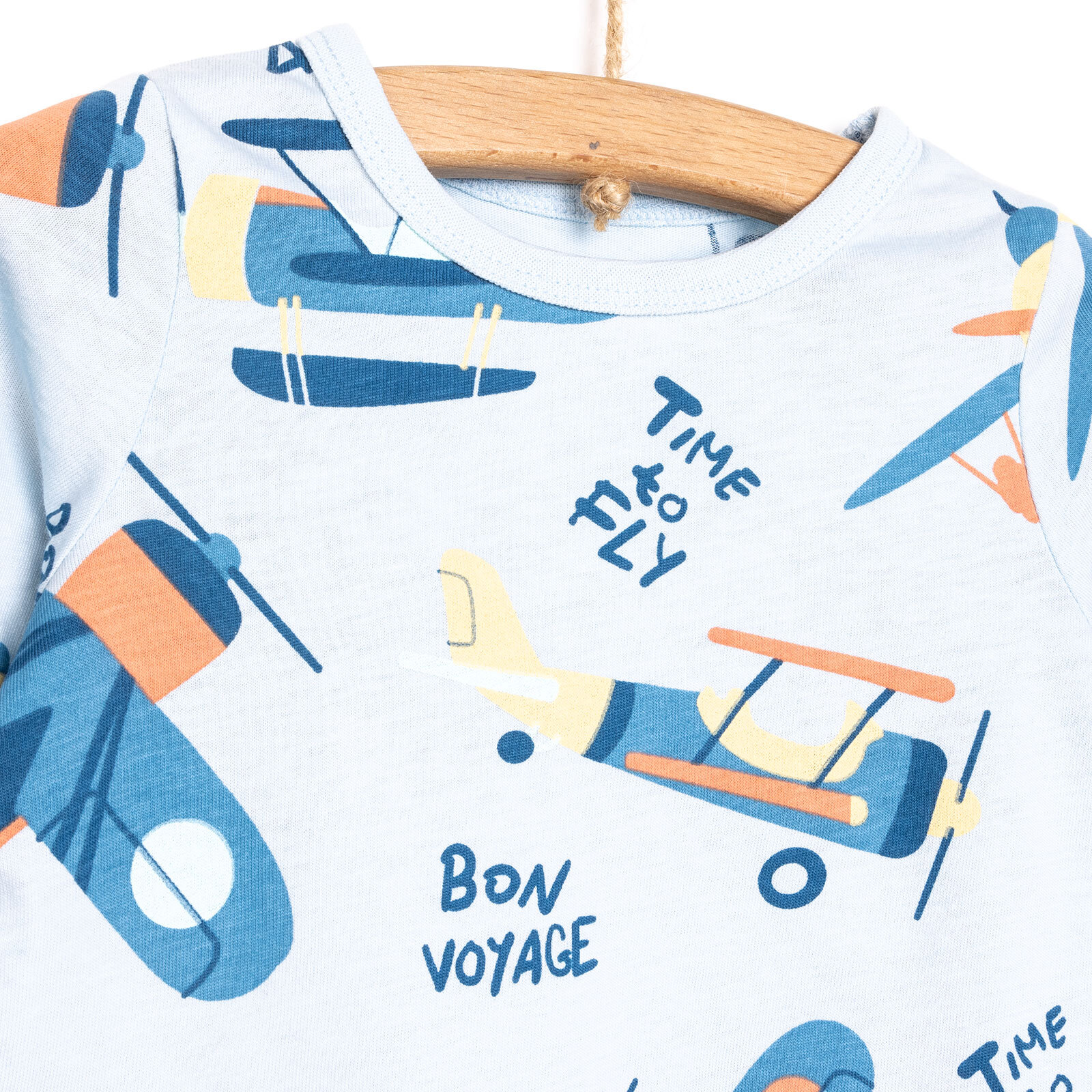 Uzun Kol Uçak Desenli Bisiklet Yaka Pijama Takımı