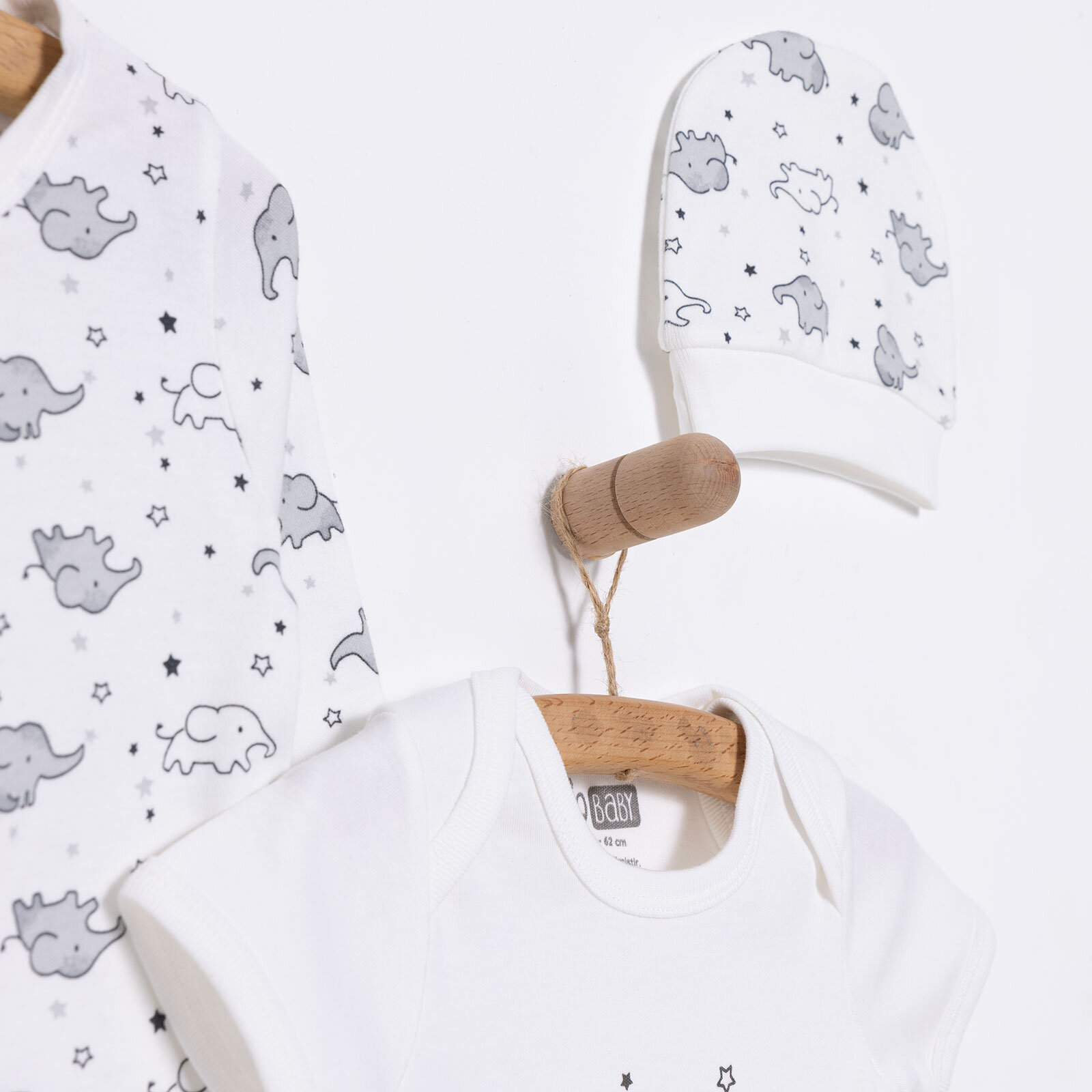 Yenidoğan Bebek Sevimli Fil Kendinden Eldivenli Tulum-Body- Şapka 3lü Set Unisex