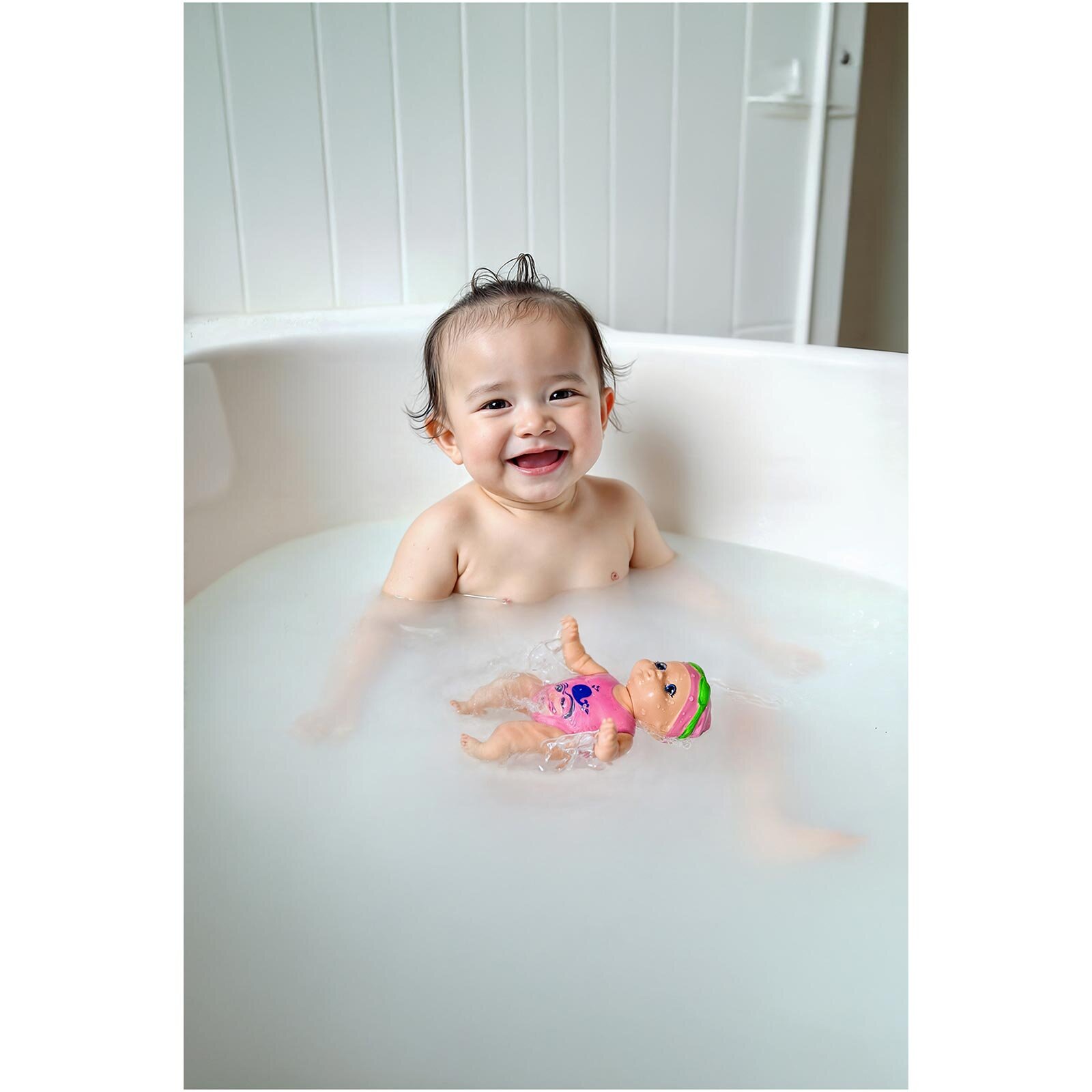 Yüzen Bebek Kartelada Yüzen Bebek Kartelada