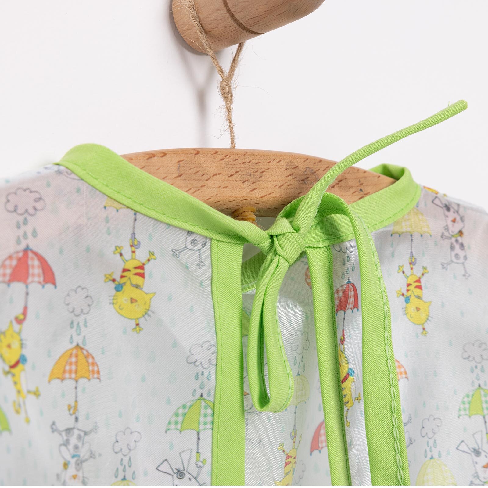 Renkli Büyük Boy Bebek Faaliyet Önlüğü Renkli Büyük Boy Bebek Faaliyet Önlüğü