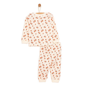 Kız Bebek Pijama Takım İnterlok Vişne Desen Çıtçıtlı Bisiklet Yaka Uzun Kol Pembe Kız Bebek Pijama Takım İnterlok Vişne Desen Çıtçıtlı Bisiklet Yaka Uzun Kol Pembe