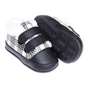 Erkek Yürüme Öncesi Erkek Bebek