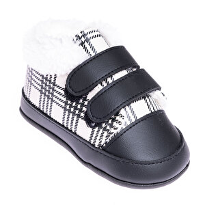 Erkek Yürüme Öncesi Erkek Bebek