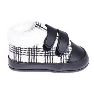 Erkek Yürüme Öncesi Erkek Bebek