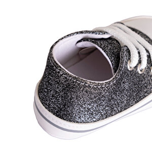 Kız Yürüme Öncesi Kız Bebek Kız Yürüme Öncesi Kız Bebek