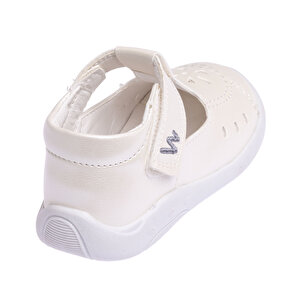 Sedefli Suni Deri Beyaz Sandalet Kız Bebek Sedefli Suni Deri Beyaz Sandalet Kız Bebek